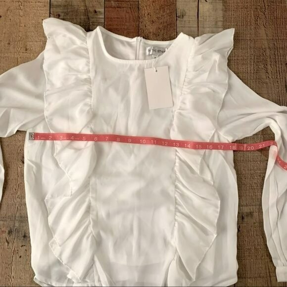 ASOS In the style womens size 6 exclusive top with ruffle sleeve detail in white - Picture 2 of 13